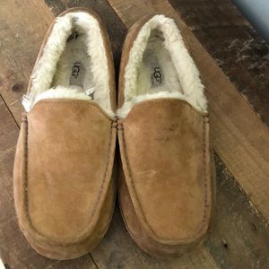 Men’s ugg slippers